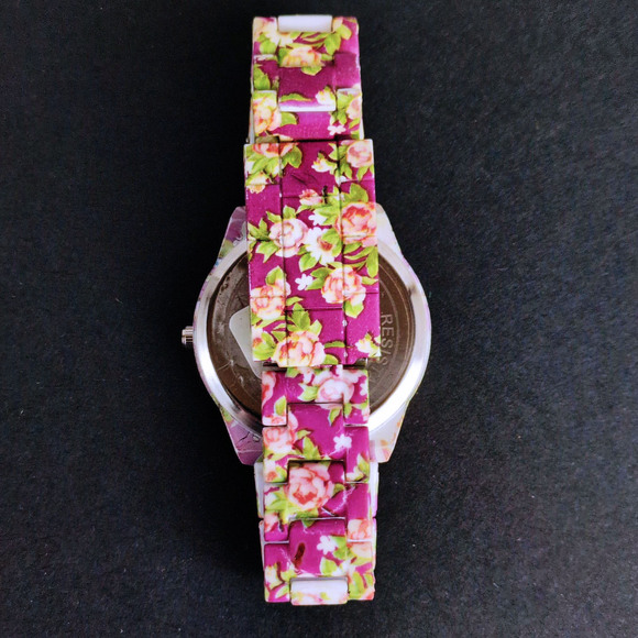 Vintage Strada Japan Movement Purple Floral Band Analog Ladies Watch, Battery Op - Picture 4 of 5